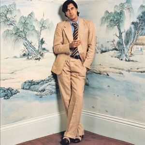 Meet your Posher, Elliot